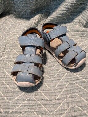 See Kai Run Blue Sandals Size 8